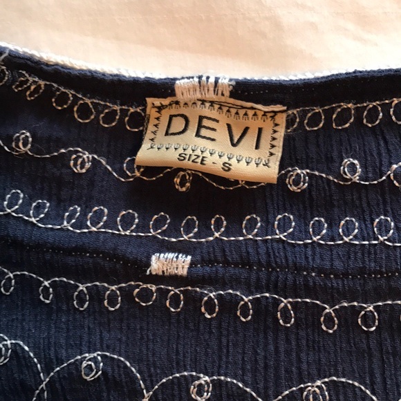 🌟Blue Embroidered Tunic/Cover Up - Picture 8 of 8